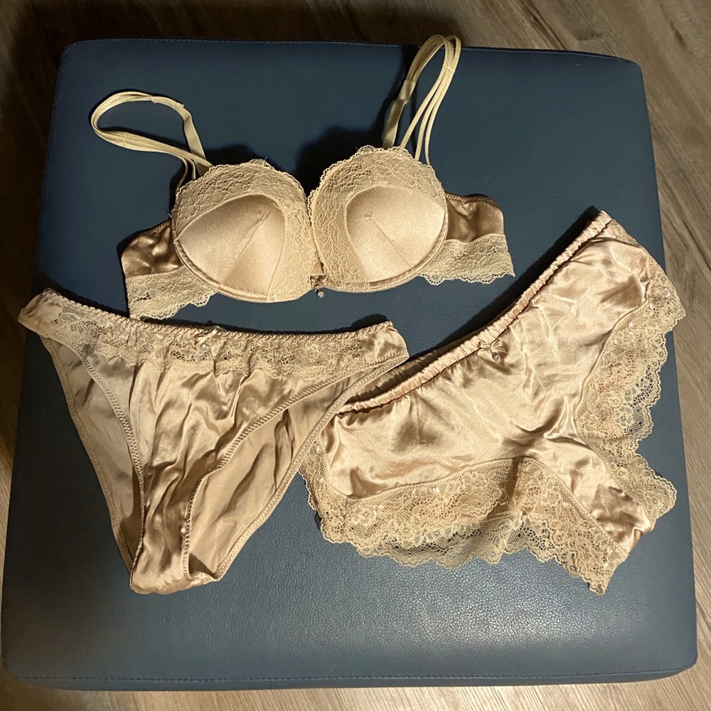 Intimissimi Silk lingerie Set